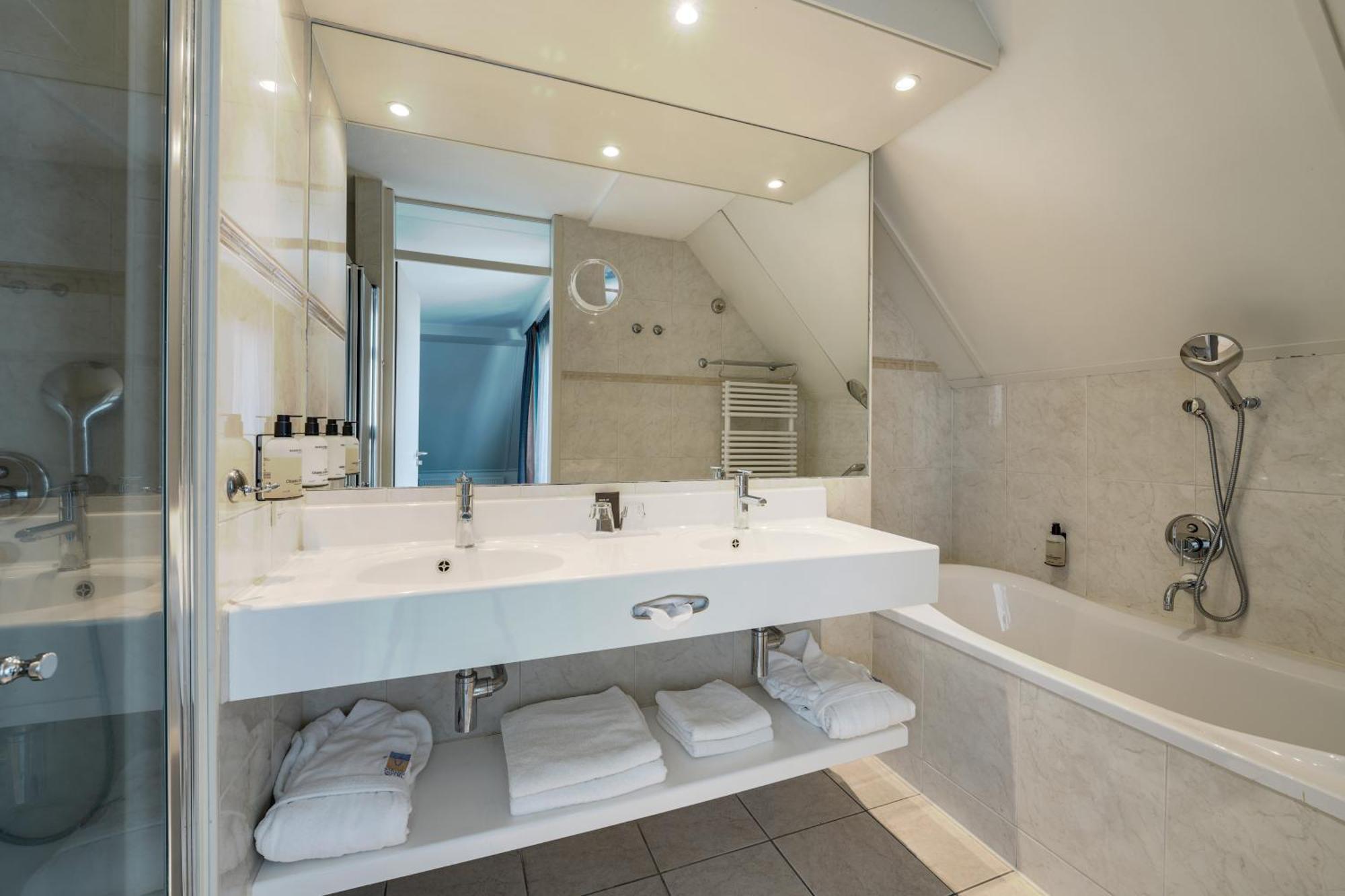 Paal 8 Hotel Aan Zee West aan Zee Экстерьер фото